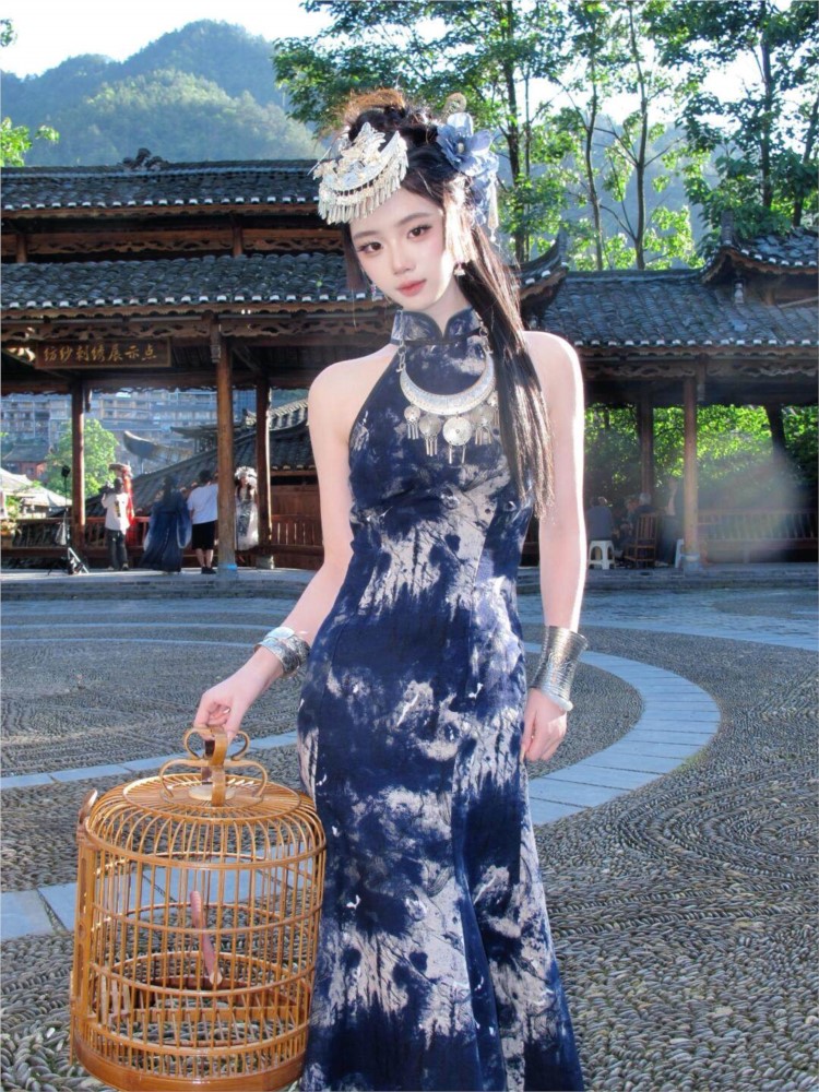 Ethnic Dress Fashion Show - Nieuwe batikjurk, coole dameskleding, etnische stijl,