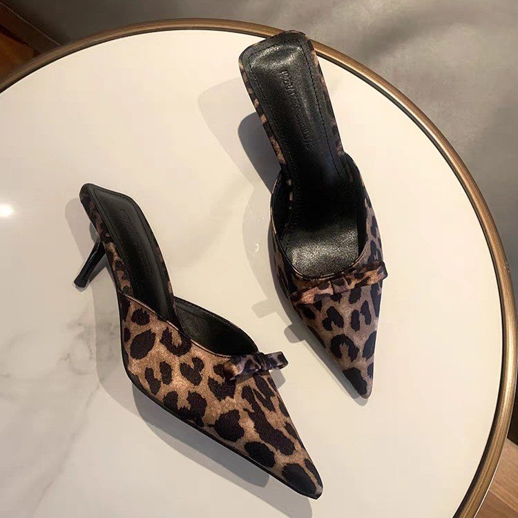 damespantoffels met puntige ho - Ethnic Fashion recensie en prijs