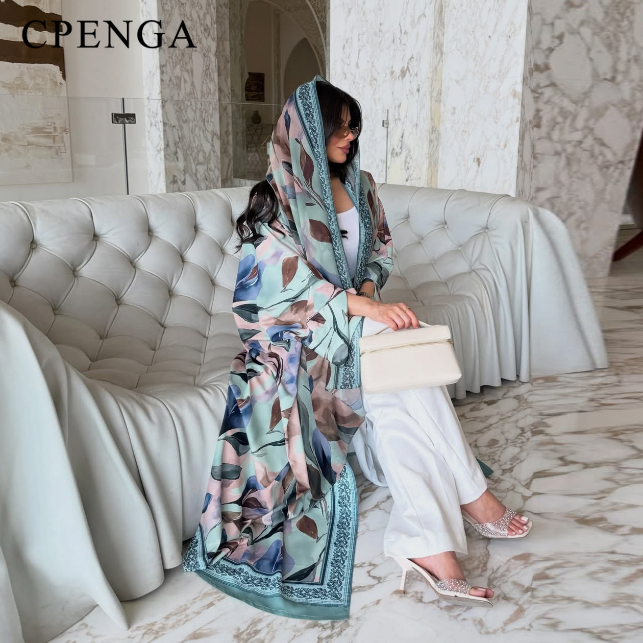 Luxe Dubai Abaya met bloemenpr - Abaya Modest Wear recensie en prijs