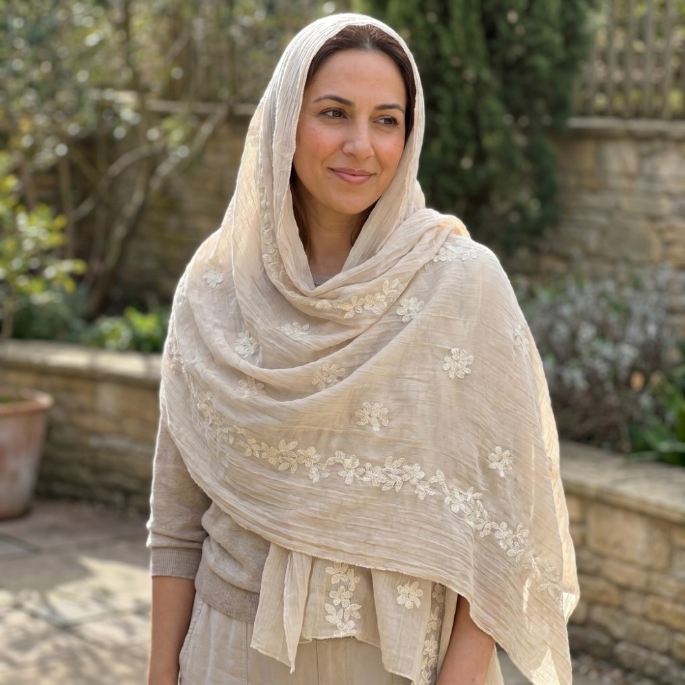 Elegante hijab met geborduurd  - Ethnic Fashion recensie en prijs